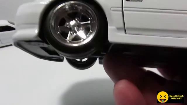 1997 Honda Civic Type R (White) JDM Tuners By Jada Scale 1:24 & 1:32 смотреть онлайн