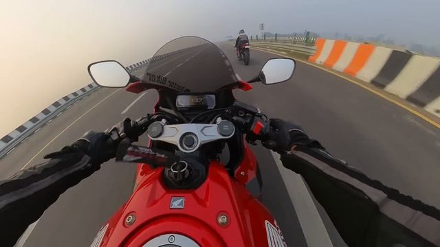 Daytona 675 Vs CBR 650R | The 600cc Killer!