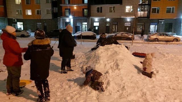 новогоднее оформление двора смотреть онлайн