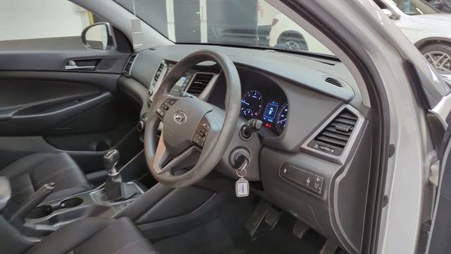 2016 16 HYUNDAI TUCSON 1 7 CRDI S BLUE DRIVE смотреть онлайн