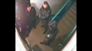 Камера наблюдения в БЫДЛО подъезде