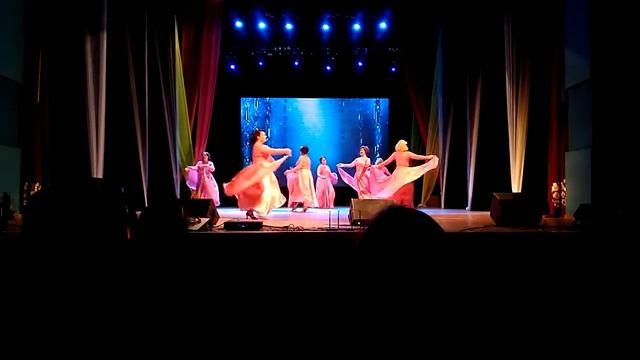 Венский вальс "Вишневый сад" смотреть онлайн