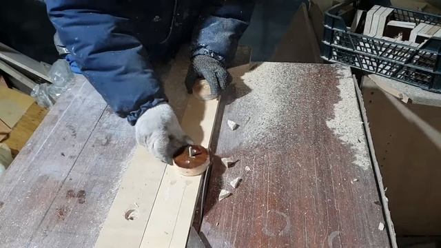 Делаем ровный круг из ДСП быстро и много смотреть онлайн