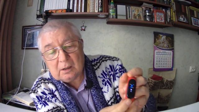 Пара слов о фитнес-браслете, измерителе давления и пульса смотреть онлайн