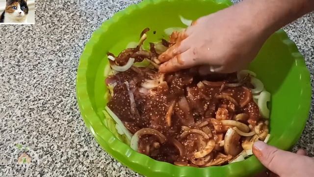 Мясо Книжка с Черносливом в Сливовом Соусе смотреть онлайн