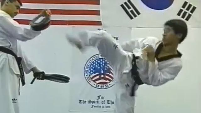 Sang H. Kim - Ultimate Kicking Drills смотреть онлайн