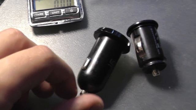 Адаптер USB от прикуривателя Yi (почти Xiaomi) и сравнение с Griffin смотреть онлайн
