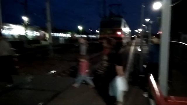 Встреча ВЛ10К-609 и ЭД4М-0386 "Спутник" "Фёдор Чижов". смотреть онлайн