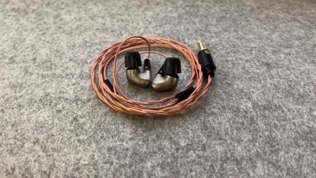 Sennheiser IE 600 - новый путь Sennheiser