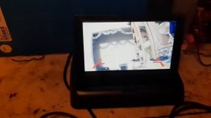 Камера заднего вида и выдвижной монитор