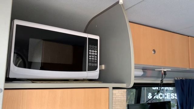 MU1617 Volkswagen Crafter смотреть онлайн