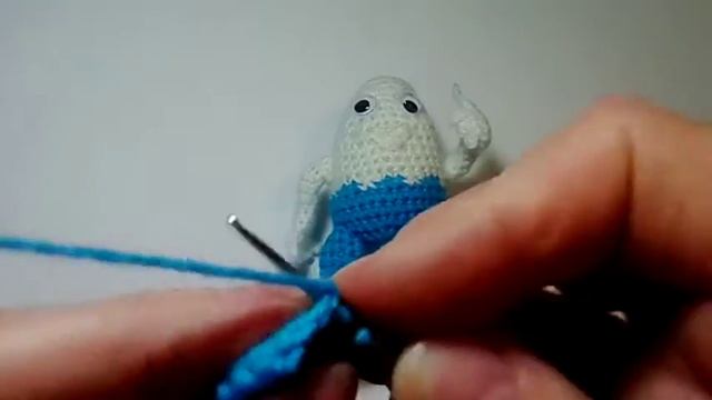 Шаловливое яйцо, ч.2. Как связать кепку. Мастер класс вязания крючком. смотреть онлайн