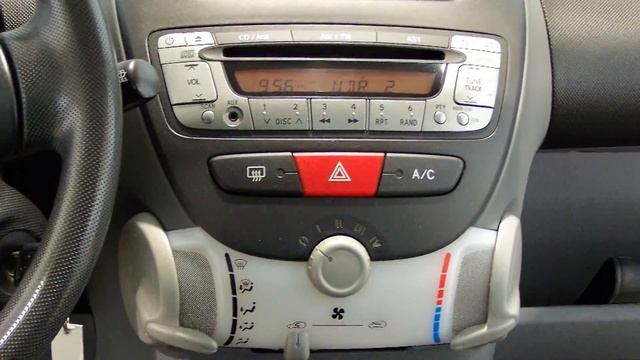 Toyota Aygo Cool 100704 Klimaanlage 2006 "TOYOTA AYGO NEU WULMSTORF" смотреть онлайн