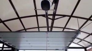 Секционные ворота , монтаж под навесом