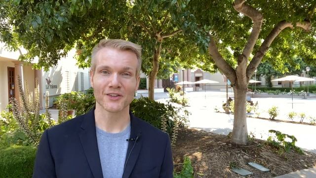 2.1.2 Social Media Marketing Strategy: What If You're Selling a Feeling? Part 1 смотреть онлайн