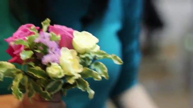 Цветы с мишкой на 8 марта! смотреть онлайн