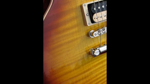 2017 Gibson Les Paul Classic Plus - Ice Tea Burst смотреть онлайн