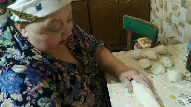 Наши сельские будни / Печем пирожки с мамой/ Заготовки на зиму смотреть онлайн