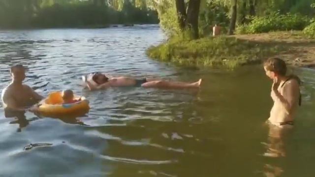 Пляжный отдых в Тёткино на реке Сейм смотреть онлайн