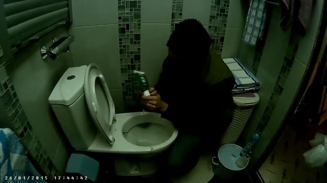 Как помыть руки в унитазе: ) смотреть онлайн