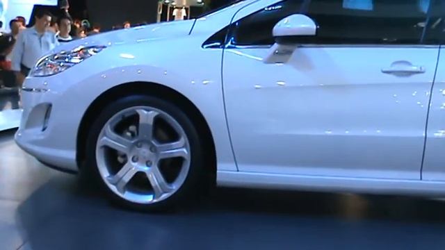 Peugeot 408 смотреть онлайн
