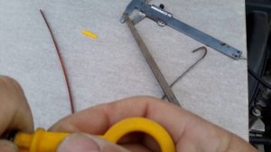 Сломался щуп уровня масла на Ларгусе     Broken engine oil dipstick