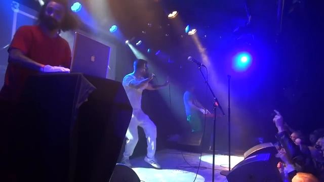 Italove - Hypnotic Tango смотреть онлайн