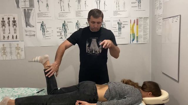 Как поставить позвонки на место. смотреть онлайн