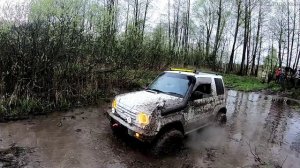 Все в Шоке! Внедорожник Pajero Junior творит такое на Бездорожье.