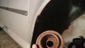 Хруст в амортизаторе при повороте руля Смазываем или меняем опорный подшипник