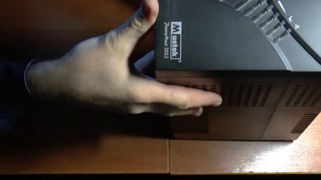 Mustek Power Must 2012 - замена аккумуляторов WBR HRL 1234W в ИБП .