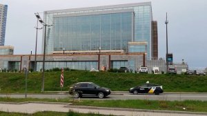 Мариинский театр вид на Золотой мост Владивосток
