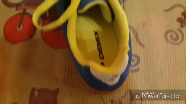 Обзор-футбольные бутсы|DEMIX Sala Base смотреть онлайн