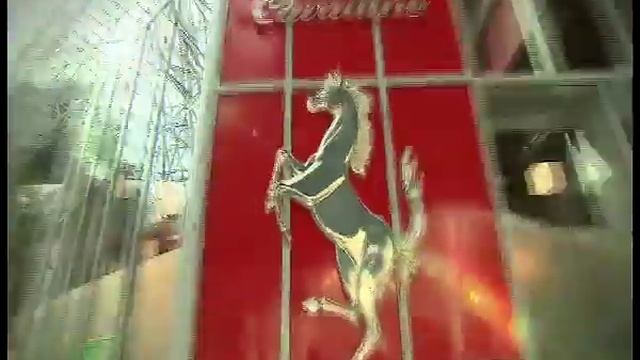 Golden Ticket winners visit Ferrari World смотреть онлайн
