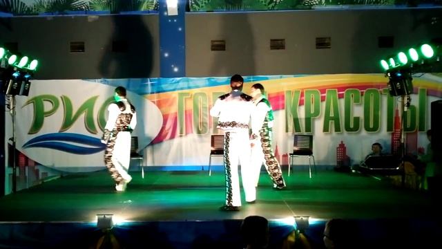 Танцевальный коллектив "Мира Дэнс" видео 8.03.2013 часть3 смотреть онлайн