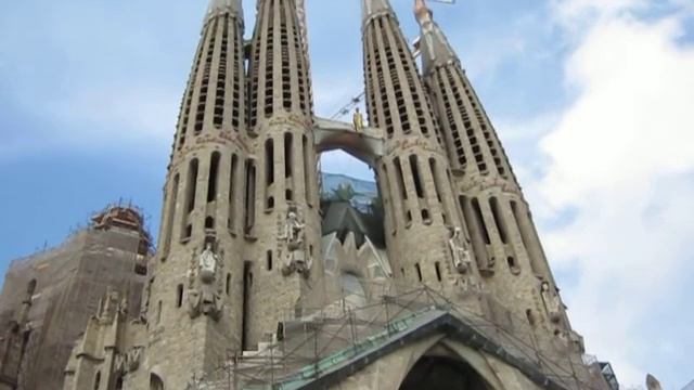 Саграда Фамилия Sagrada Familia in 2010 смотреть онлайн