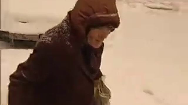 Бабка матом ругается смотреть онлайн