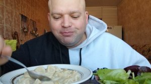 ОБЖОР пельмени с майонезом/мукбанг пельмешки