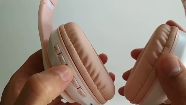 Наушники со светящимися ушками беспроводные Bluetooth Cat STN-28, розовые смотреть онлайн