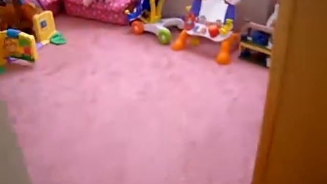 Savannah playing with lego's saying momma смотреть онлайн