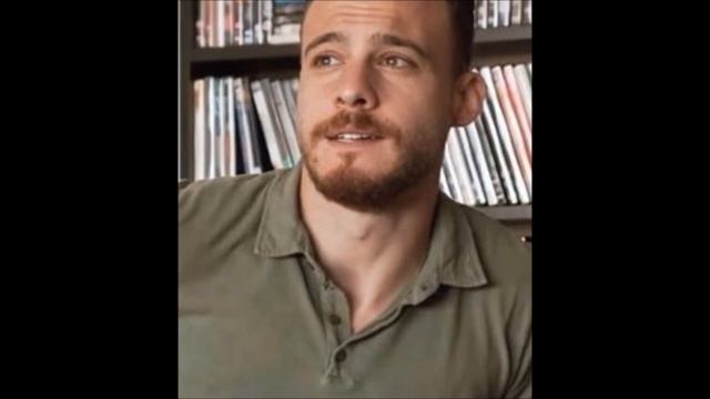 ¿Cuál es la característica de Kerem Bürsin que no puede comprometer? смотреть онлайн