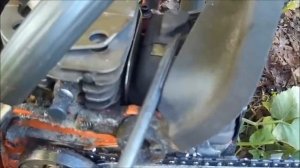 Бензопила Husqvarna 353 особенности и пример её работы