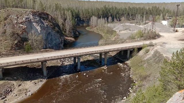 Природа Урала Щебёночный карьер у реки Исеть город Каменск Уральский смотреть онлайн