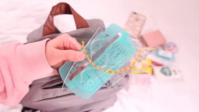 ? what's in my backpack ~ смотреть онлайн