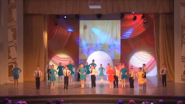 Ансамбль спортивного бального танца "Камелия" г. Воркута - "Топ-тусовка". смотреть онлайн