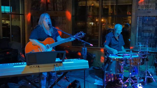 Little Talks by Of Monster & Men covered by Rachel Parsons смотреть онлайн