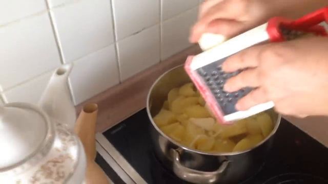 Свекровь готовит, а я учусь / Рис по Турецки / Картофельное пюре смотреть онлайн