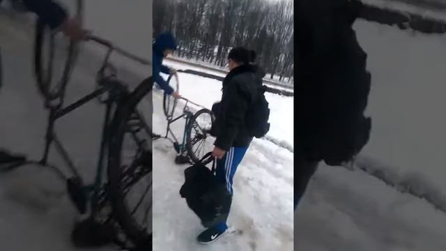 Заменяет молоток смотреть онлайн