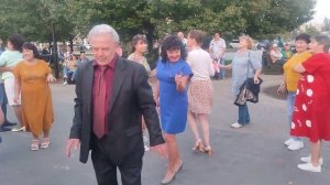 Не рвите розы в 17 лет.... 23.09.23.