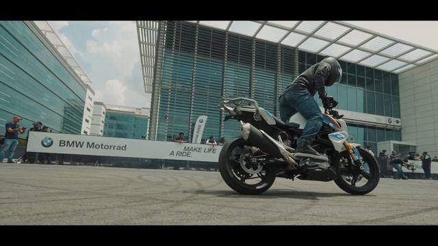 BMW G 310 R and BMW G 310 GS Launch in India смотреть онлайн